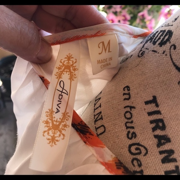 🌻 NWT A Diva blouse. Size medium - Picture 4 of 5